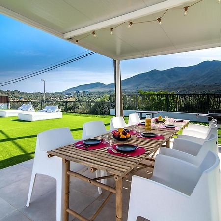 Palm Tree Villa - 5Bdr Paradise Pool / Chill Out Beds Torremolinos Luaran gambar