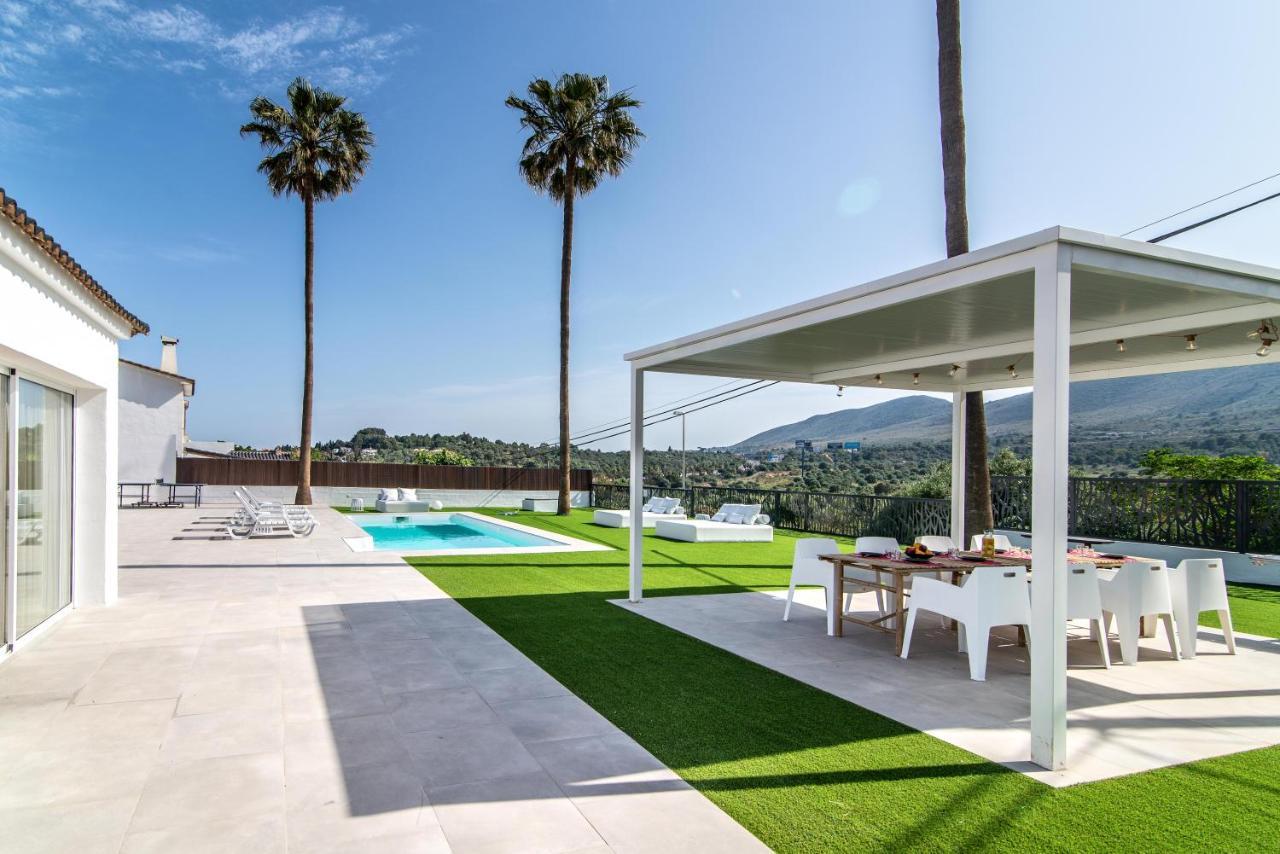 Palm Tree Villa - 5Bdr Paradise Pool / Chill Out Beds Torremolinos Luaran gambar