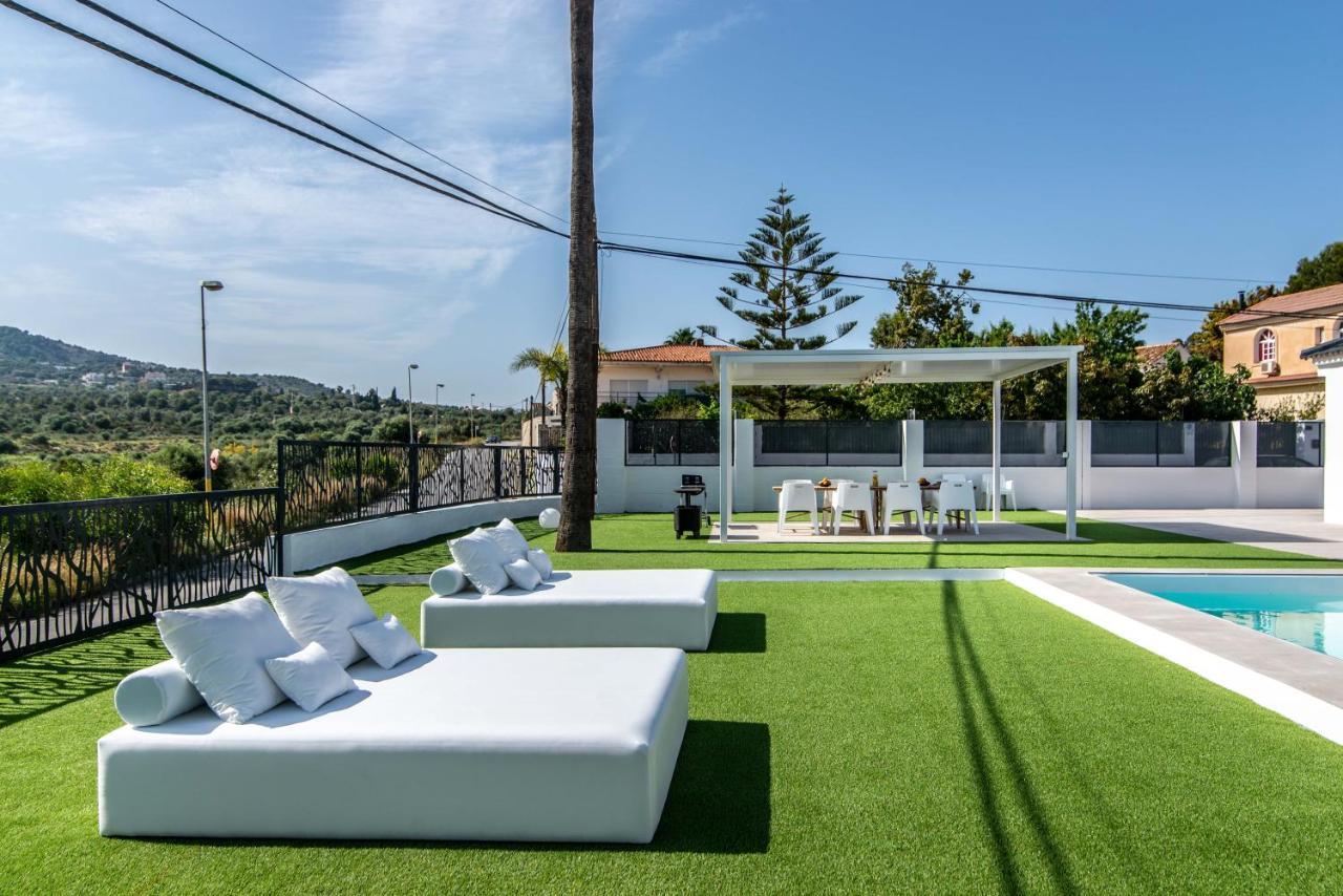 Palm Tree Villa - 5Bdr Paradise Pool / Chill Out Beds Torremolinos Luaran gambar
