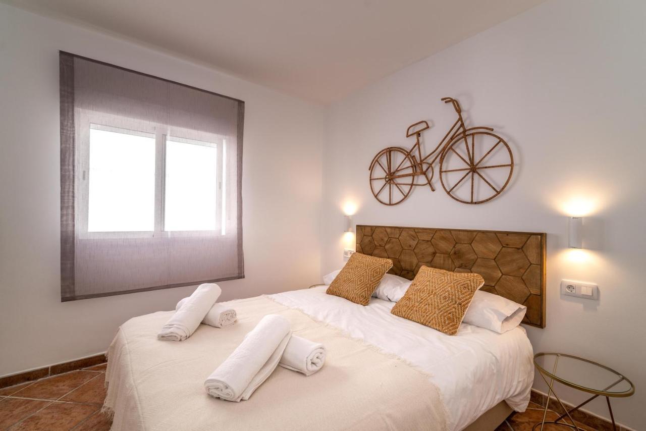 Palm Tree Villa - 5Bdr Paradise Pool / Chill Out Beds Torremolinos Luaran gambar